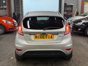 Used Ford Fiesta 2016 for sale - 79131812: Photo