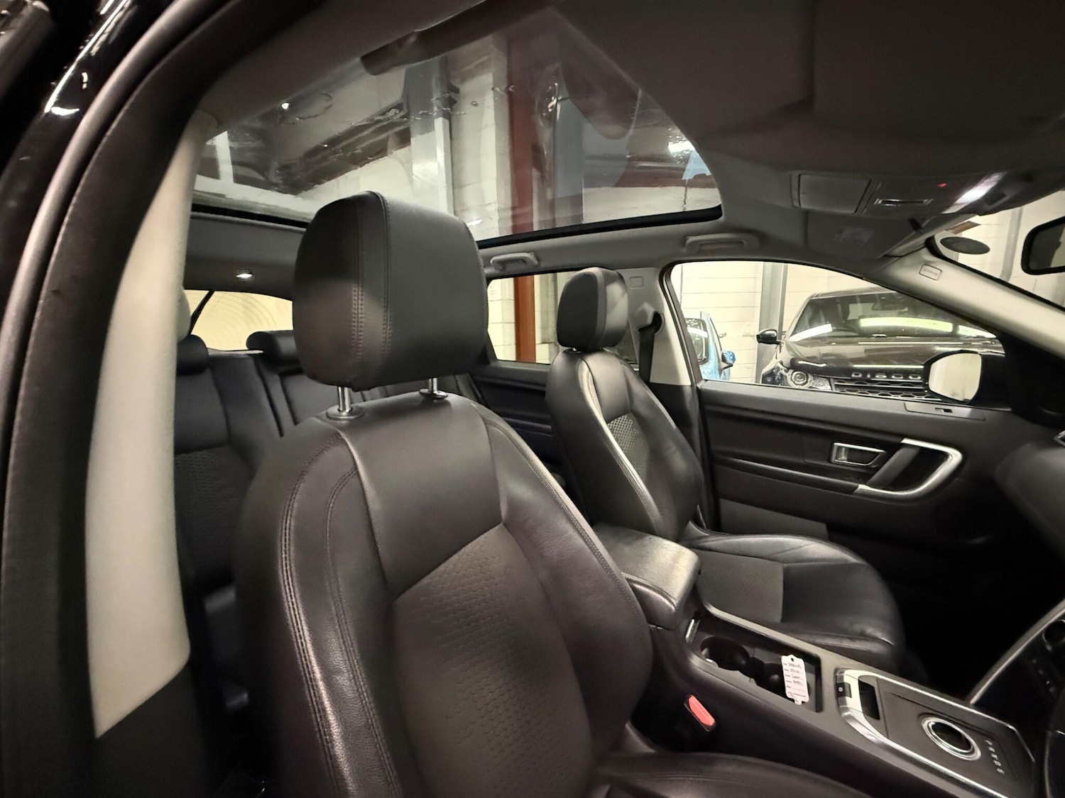 Used Land Rover Discovery Sport for sale - 76742506: Photo 11