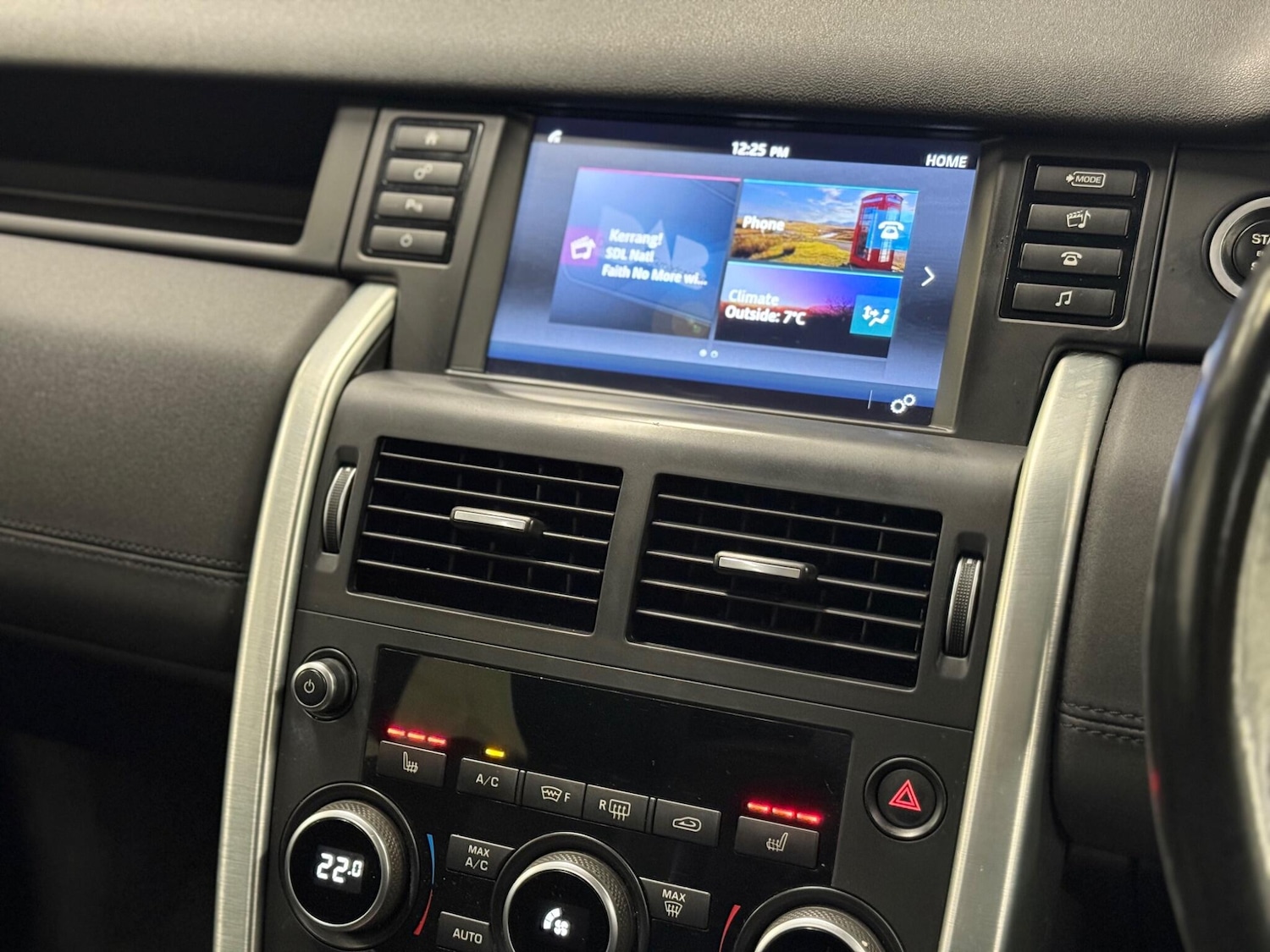 Used Land Rover Discovery Sport for sale - 76742506: Photo 13