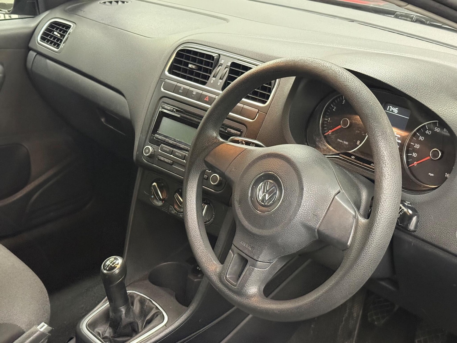 Used Volkswagen Polo 2009 for sale - 77314574: Photo 11