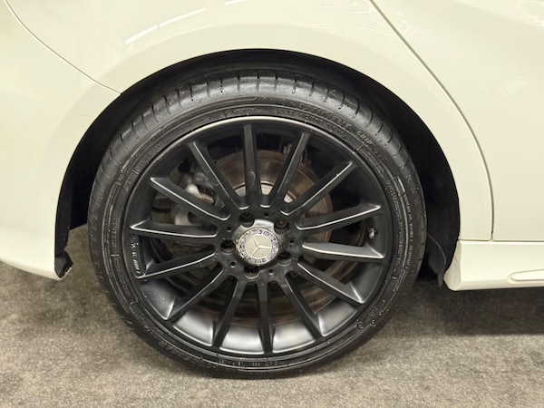 Used Mercedes-Benz A-Class 2014 for sale - 76270753: Photo 7