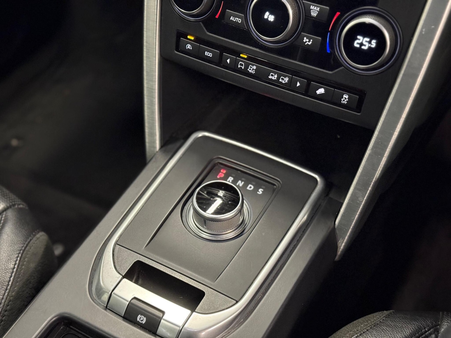 Used Land Rover Discovery Sport 2016 for sale - 76926994: Photo 13