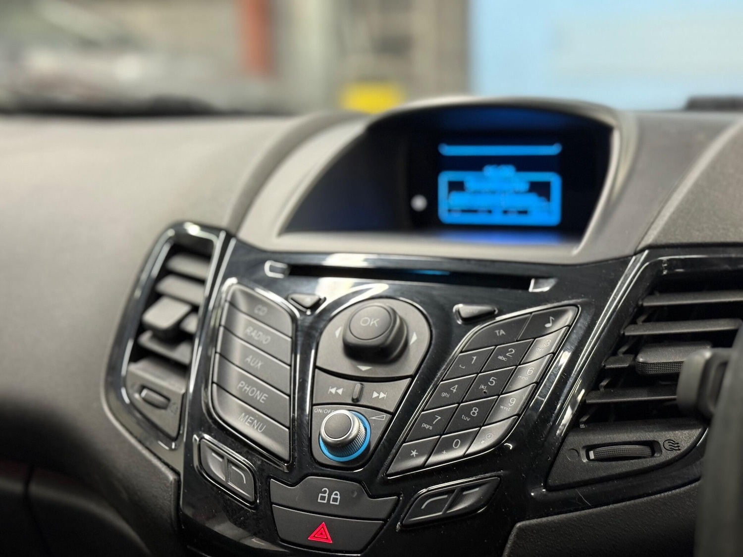 Used Ford Fiesta 2013 for sale - 77550334: Photo 11