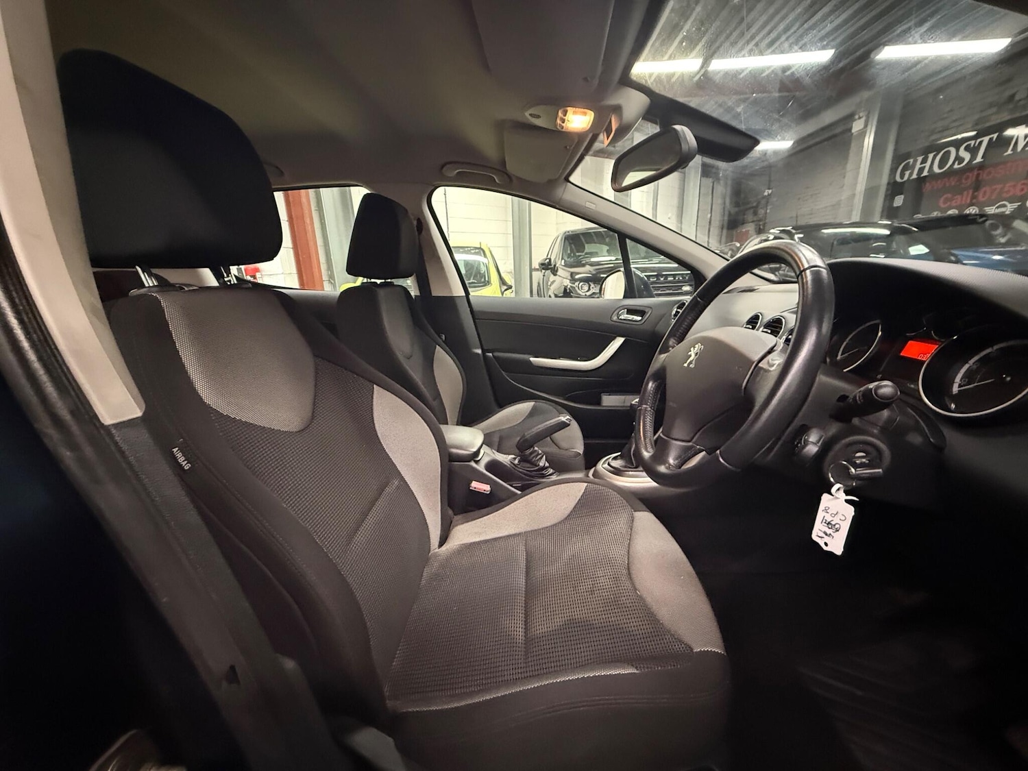 Used Peugeot 308 2012 for sale - 76440912: Photo 9