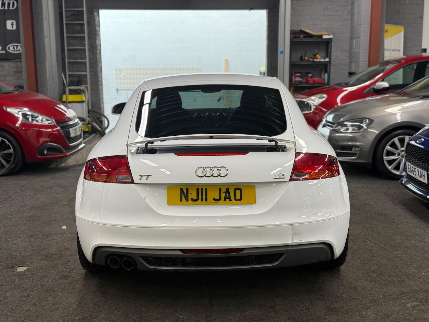 Used Audi TT 2011 for sale - 77559813: Photo 5