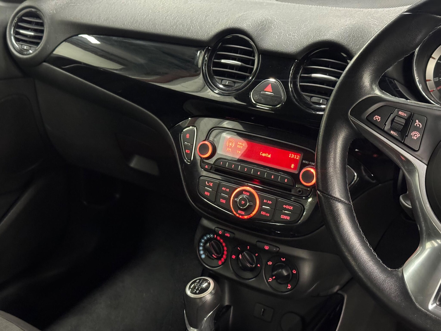 Used Vauxhall ADAM 2016 for sale - 76361361: Photo 9