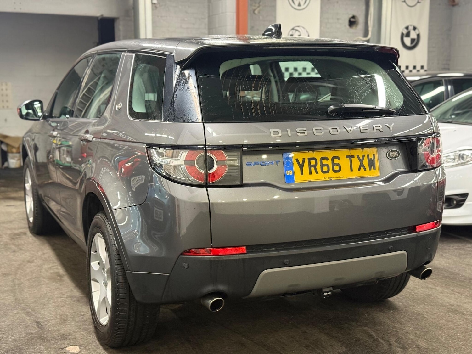 Used Land Rover Discovery Sport 2016 for sale - 76484744: Photo 6