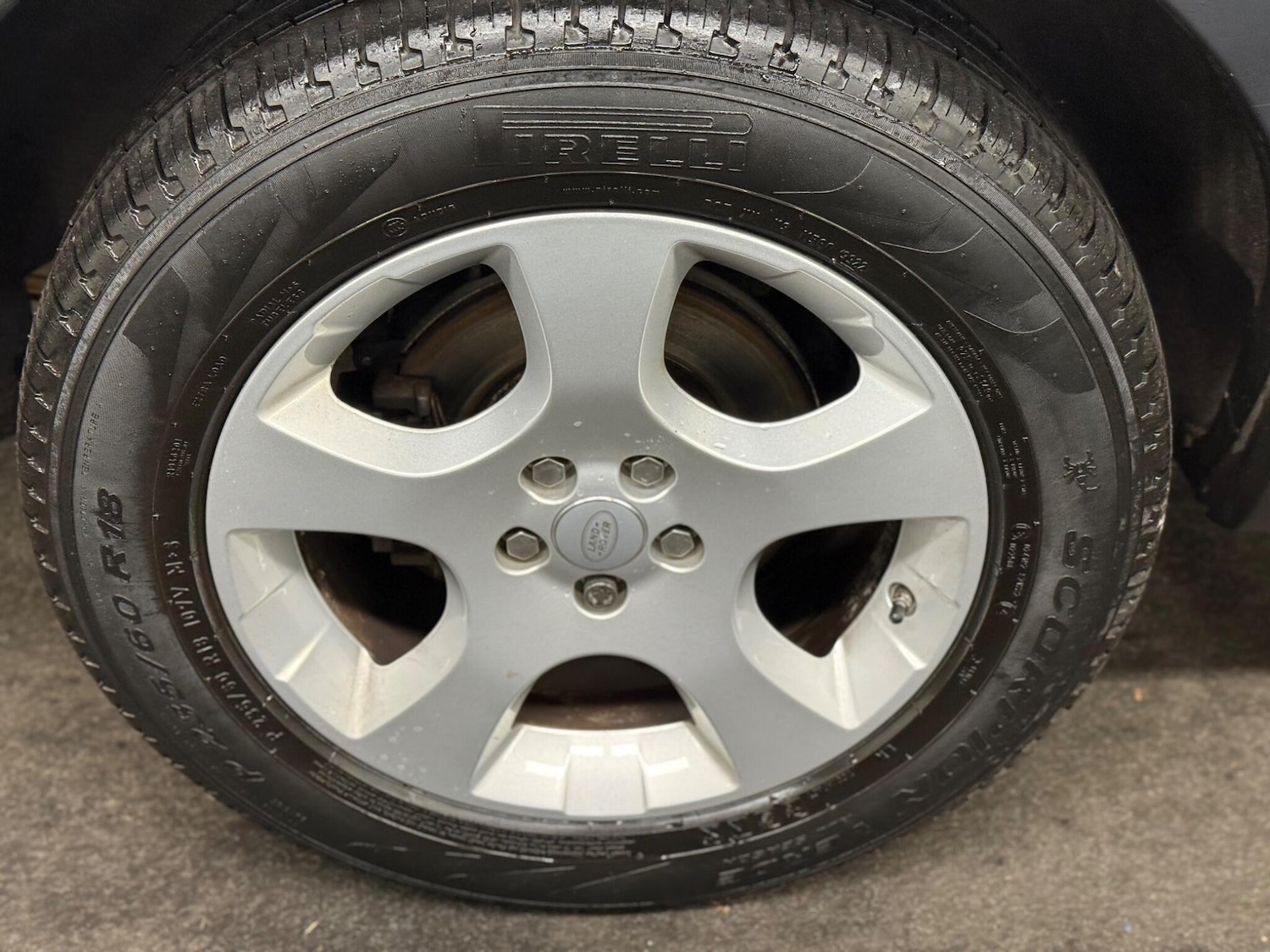 Used Land Rover Discovery Sport 2016 for sale - 76484744: Photo 7