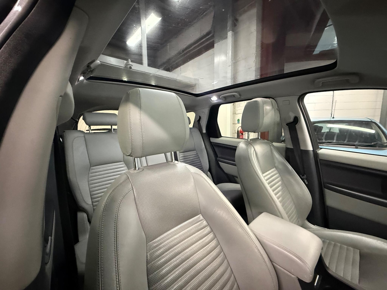 Used Land Rover Discovery Sport 2017 for sale - 76832678: Photo 11