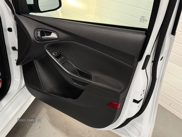 Used Ford Focus 2016 for sale - 77456990: Photo 7