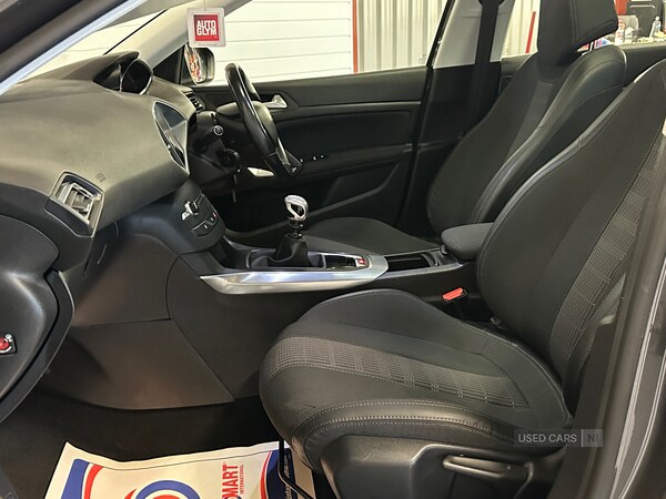 Used Peugeot 308 2018 for sale - 76350270: Photo 16