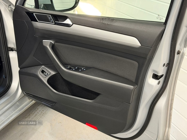 Used Volkswagen Passat 2015 for sale - 76942762: Photo 8