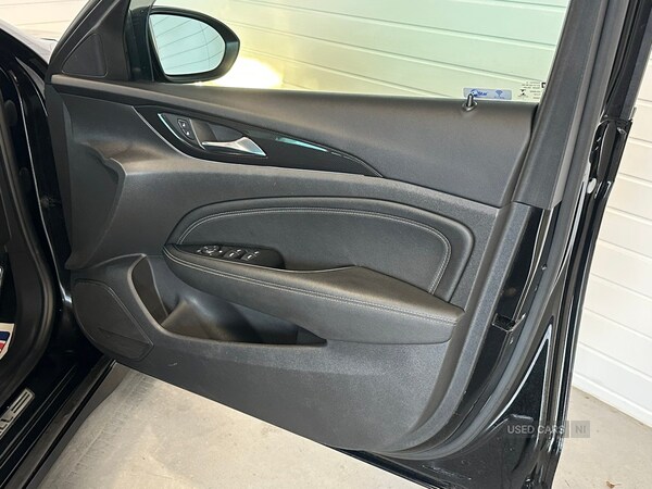 Used Vauxhall Insignia 2018 for sale - 76240611: Photo 8