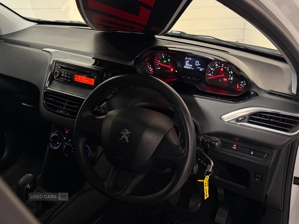 Used Peugeot 208 2014 for sale - 78008025: Photo 10