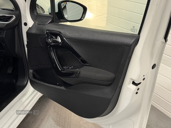 Used Peugeot 208 2014 for sale - 78008025: Photo 8