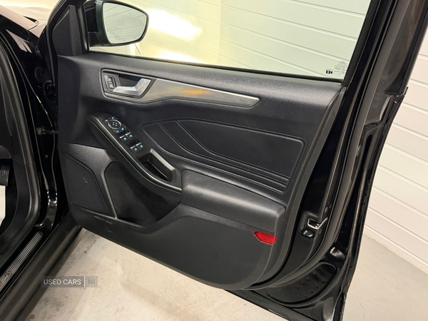 Used Ford Focus 2018 for sale - 76942764: Photo 8