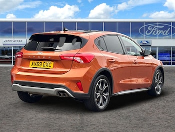 Used Ford Focus 2019 for sale - 76112091: Photo 3