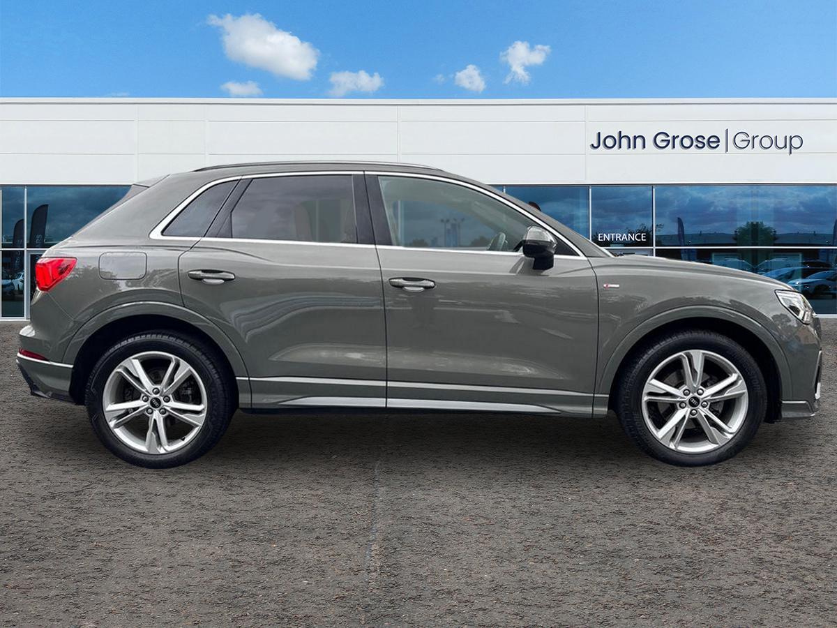 Used Audi Q3 2020 for sale - 76379506: Photo 2