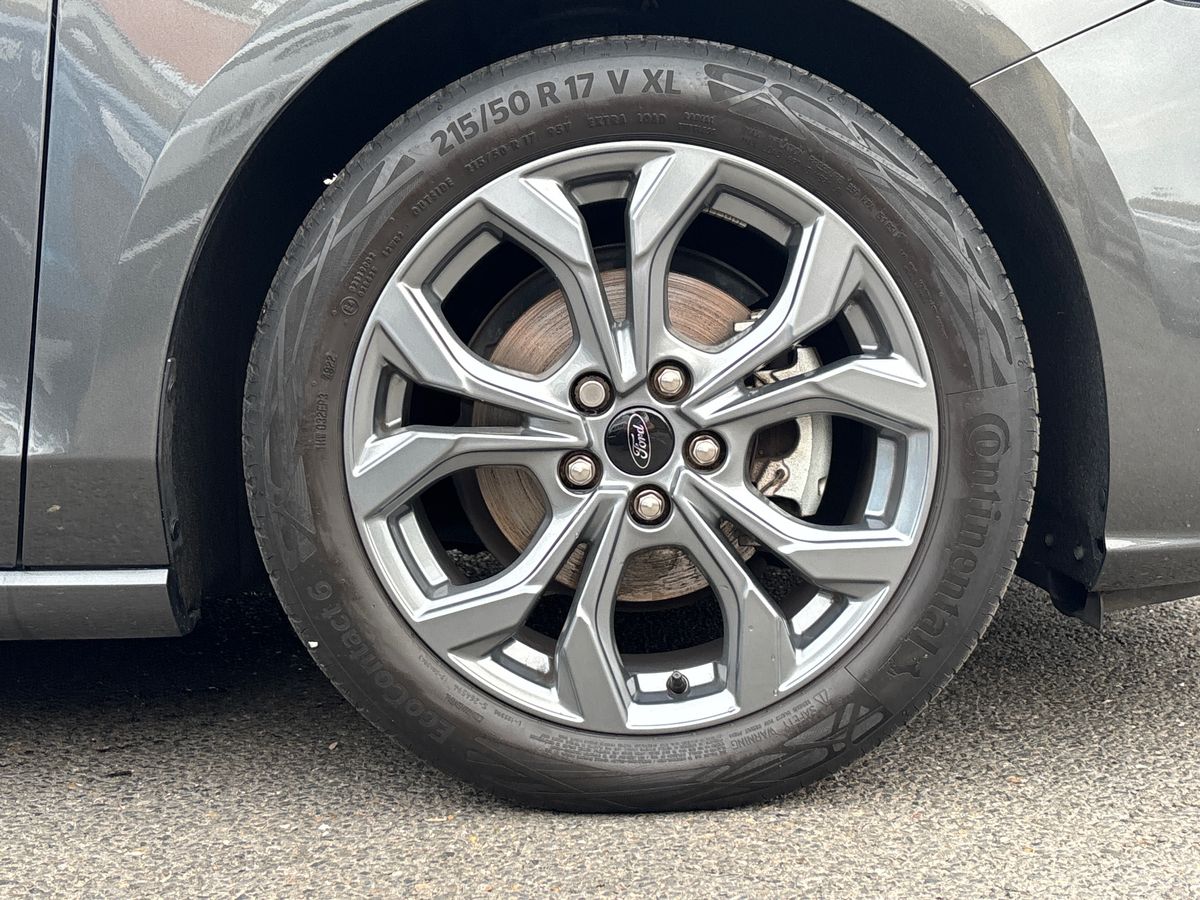 Used Ford Focus 2023 for sale - 76086717: Photo 11