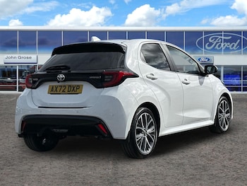 Used Toyota Yaris 2023 for sale - 77795096: Photo
