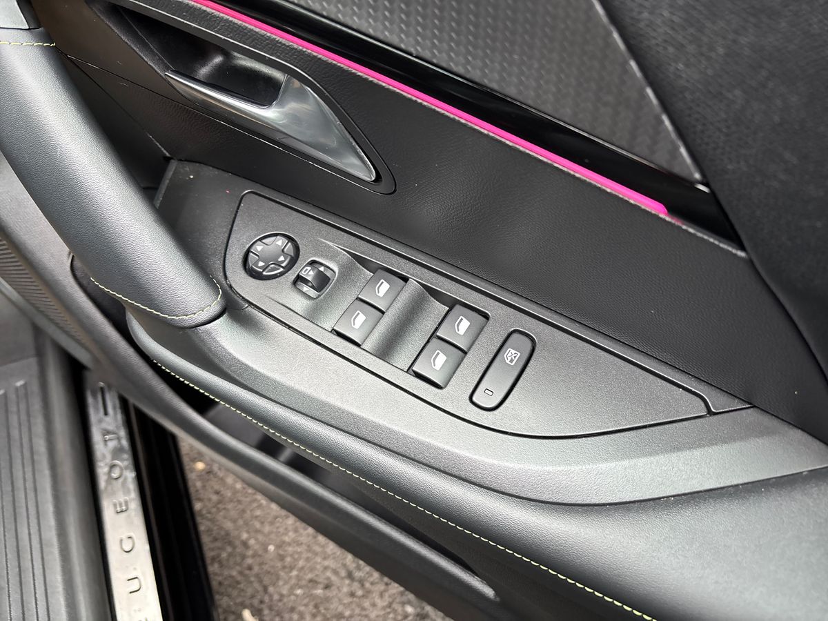 Used Peugeot 2008 2022 for sale - 77911175: Photo 21