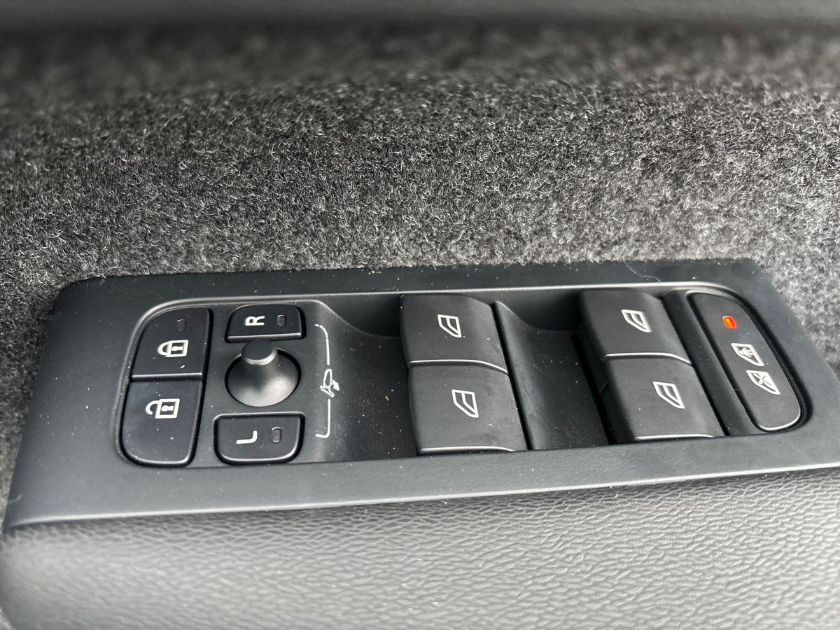 Used Volvo XC40 2022 for sale - 77145873: Photo 21