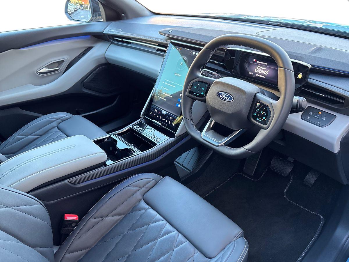 Used Ford Explorer 2024 for sale - 76754656: Photo 13