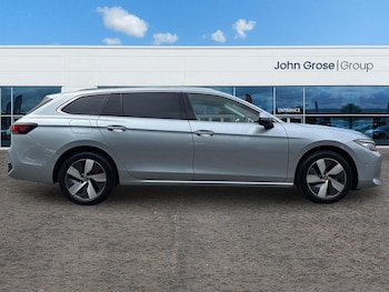 Used Volkswagen Passat 2024 for sale - 78912791: Photo