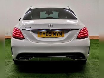 Used Mercedes-Benz C-Class 2015 for sale - 76102448: Photo 4