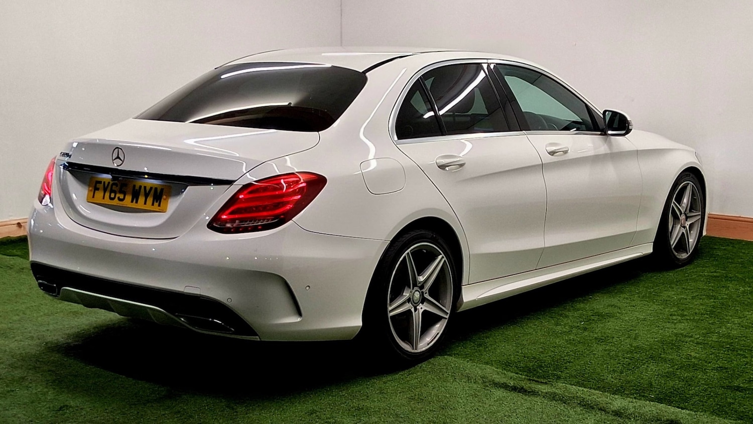 Used Mercedes-Benz C-Class 2015 for sale - 76102448: Photo 6
