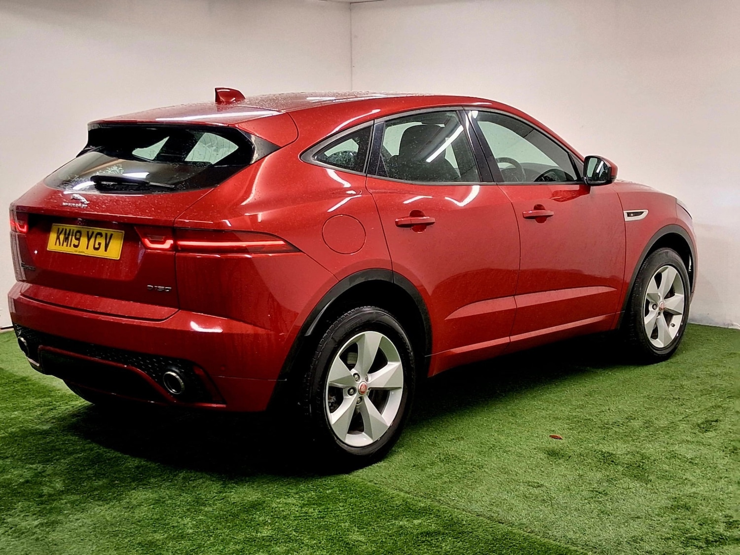 Used Jaguar E-Pace 2019 for sale - 76197982: Photo 5