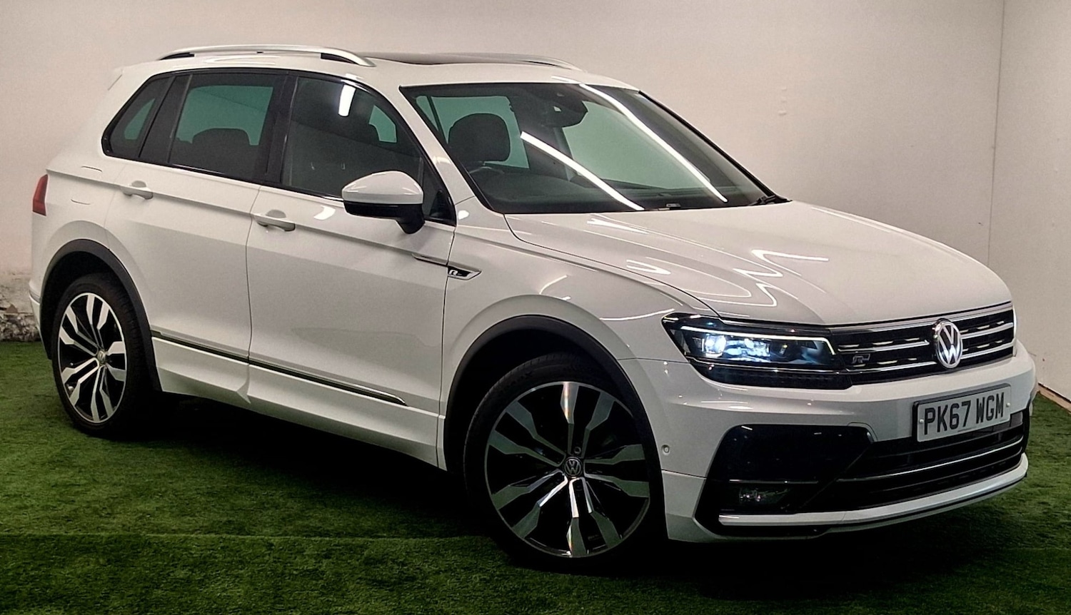 Used Volkswagen Tiguan 2017 for sale - 76403377: Photo 1