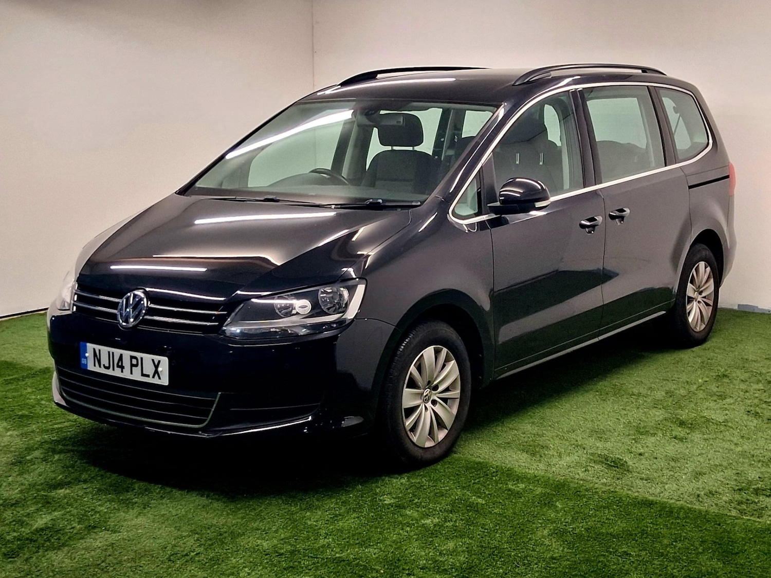 Used Volkswagen Sharan 2014 for sale - 76476790: Photo 5