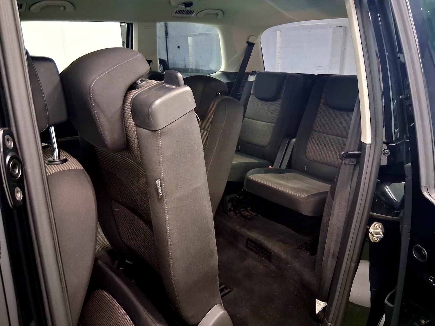 Used Volkswagen Sharan 2014 for sale - 76476790: Photo 7