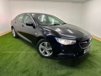2018 (67) - 2.0 Turbo D Tech Line Nav 5dr