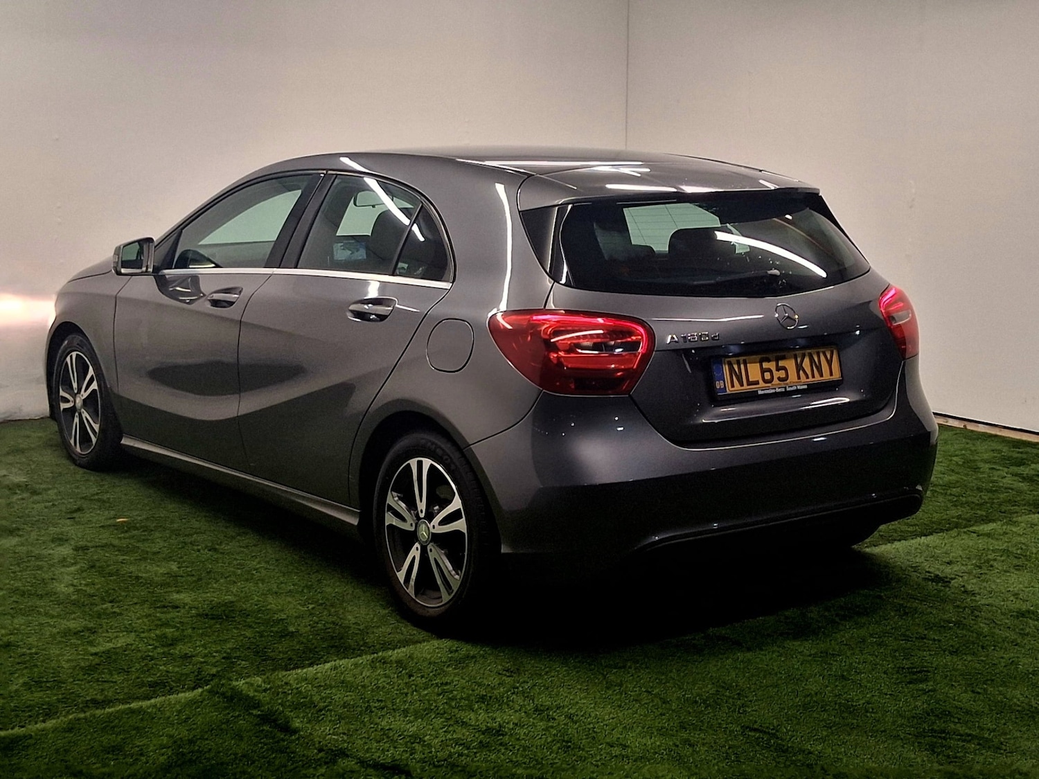 Used Mercedes-Benz A-Class 2015 for sale - 76426663: Photo 7