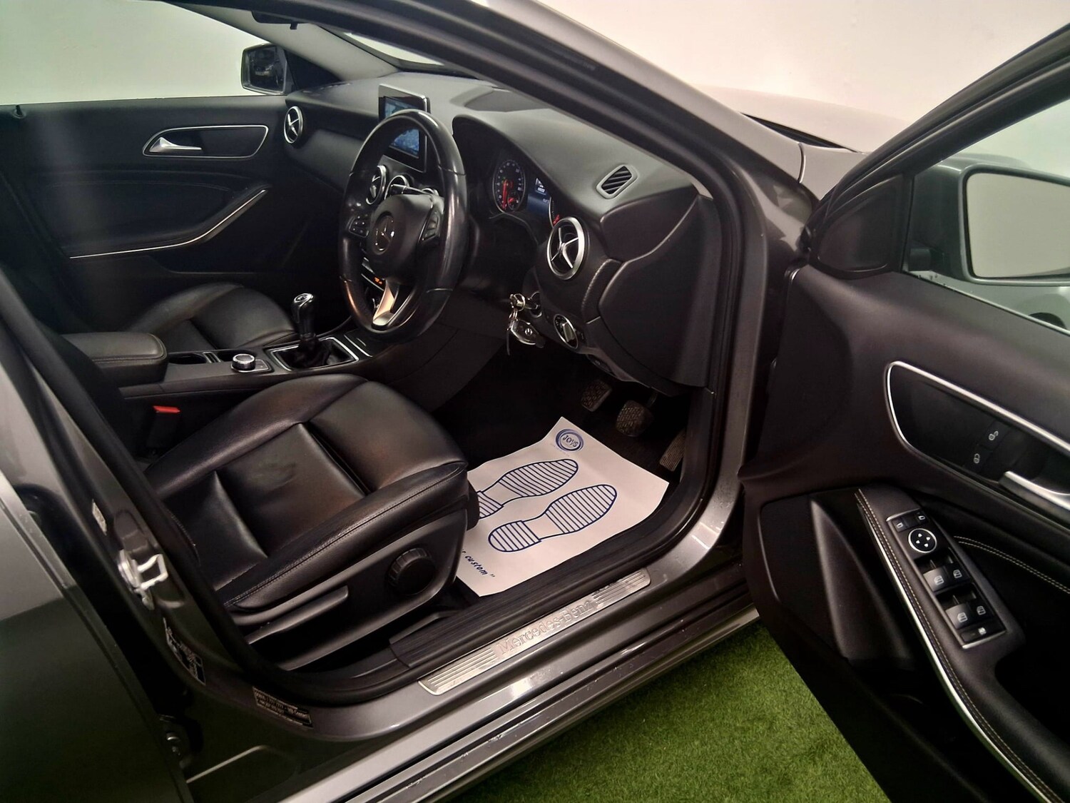 Used Mercedes-Benz A-Class 2015 for sale - 76426663: Photo 9