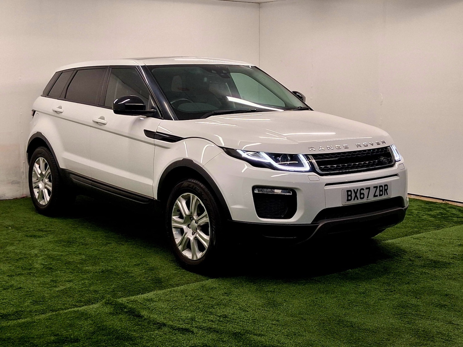 Used Land Rover Range Rover Evoque 2017 for sale - 76426655: Photo 4