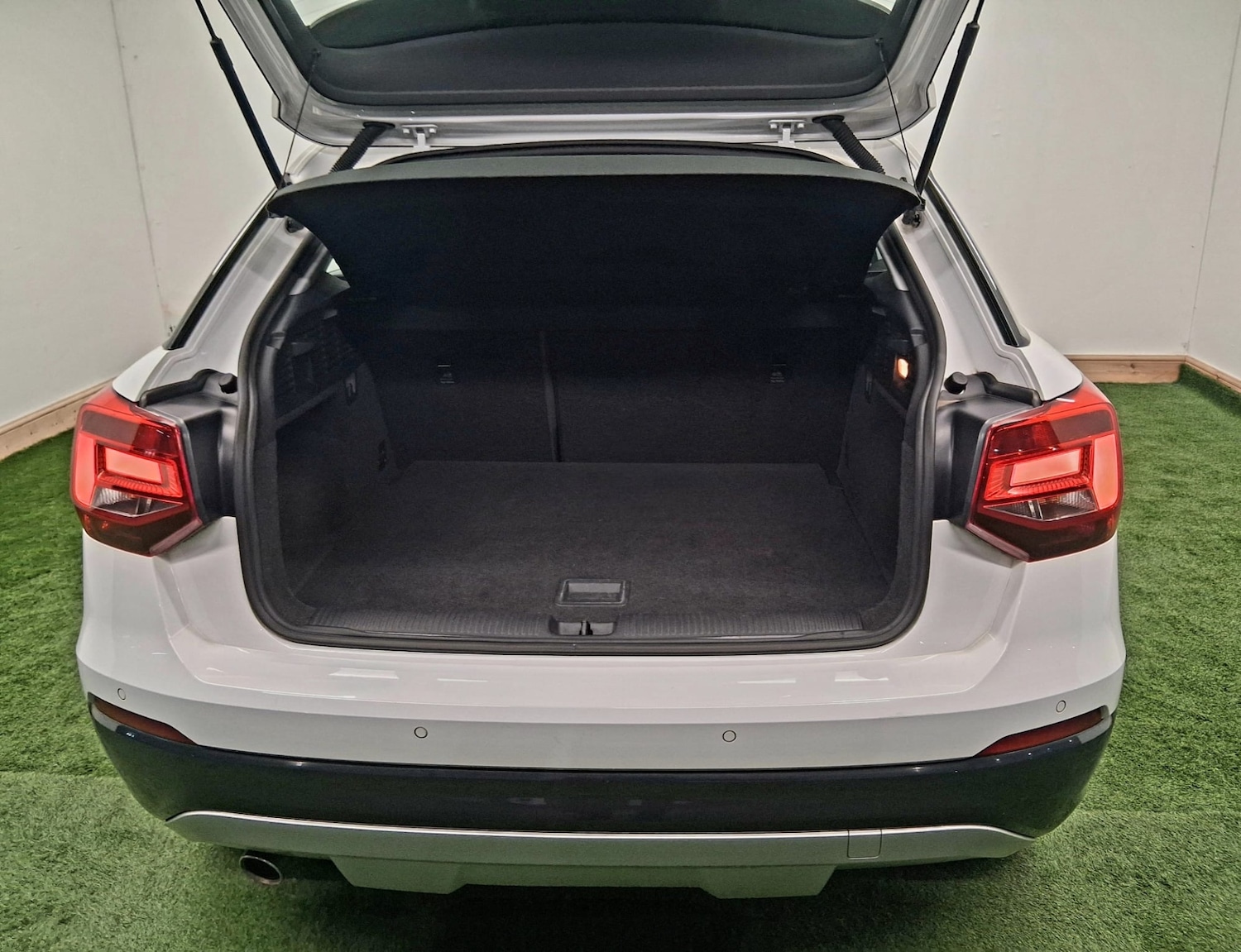 Used Audi Q2 2018 for sale - 75951019: Photo 12