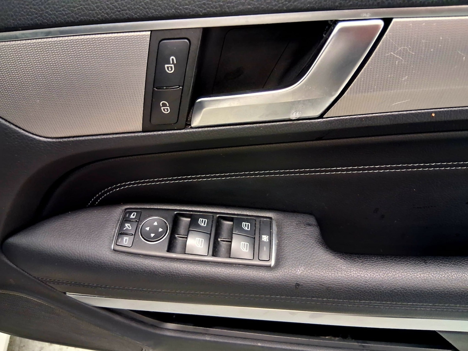 Used Mercedes-Benz E Class 2013 for sale - 76478253: Photo 10