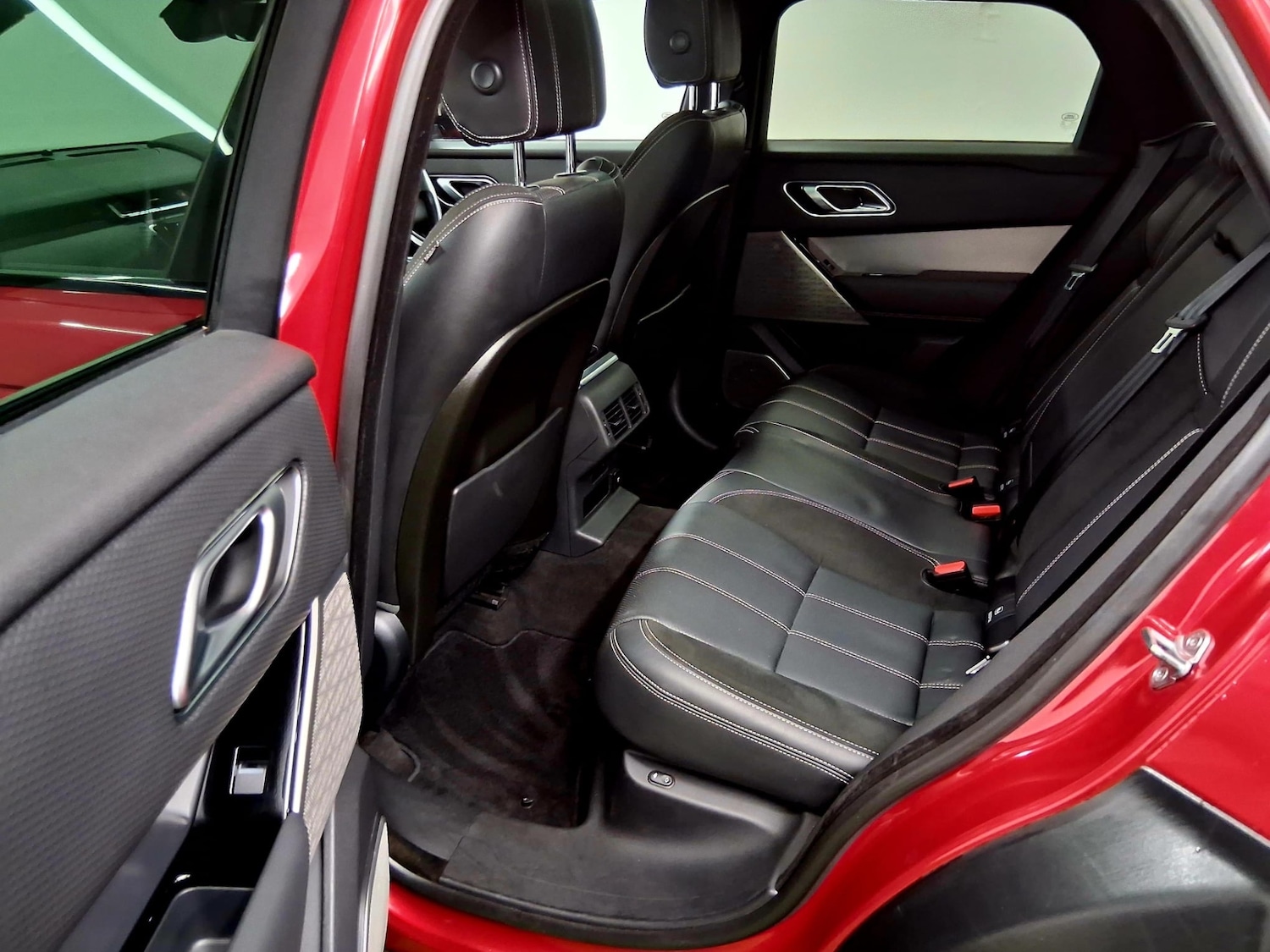 Used Land Rover Range Rover Velar 2019 for sale - 76107504: Photo 11