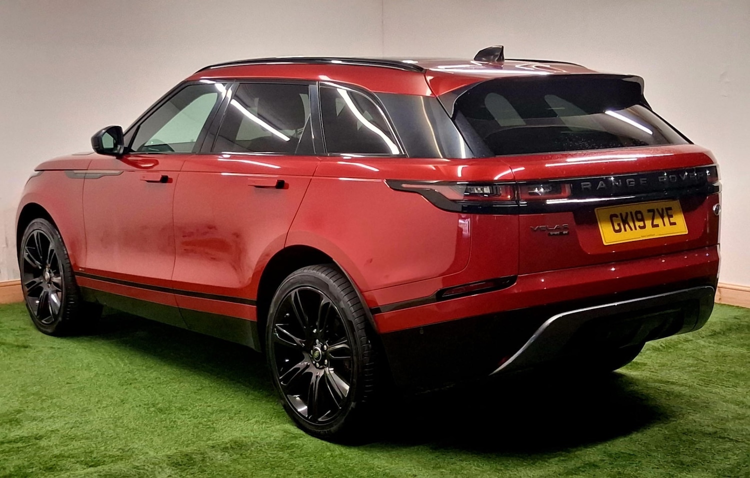 Used Land Rover Range Rover Velar 2019 for sale - 76107504: Photo 7