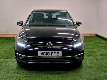 Used Volkswagen Golf 2018 for sale - 76069388: Photo 3
