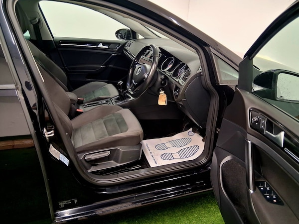 Used Volkswagen Golf 2018 for sale - 76069388: Photo 9