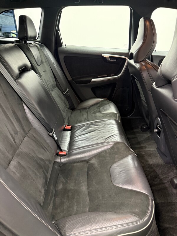 Used Volvo XC60 2017 for sale - 74727792: Photo 10