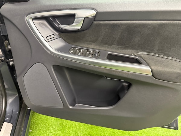 Used Volvo XC60 2017 for sale - 74727792: Photo 15