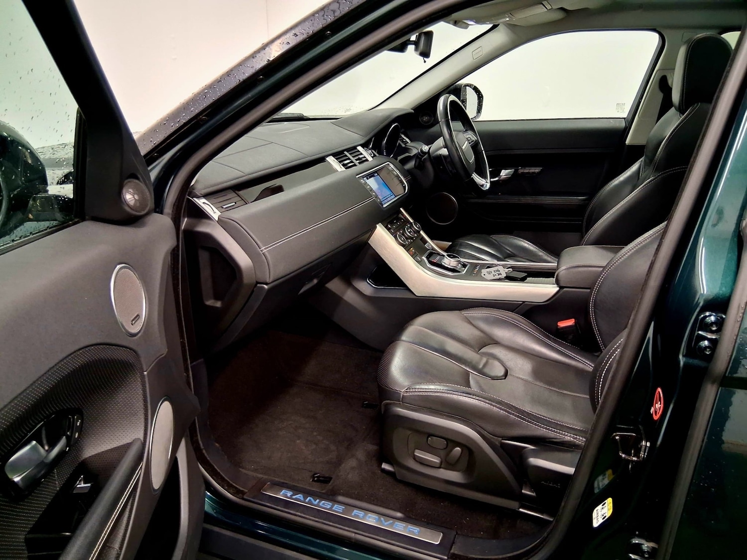 Used Land Rover Range Rover Evoque 2015 for sale - 76093574: Photo 10