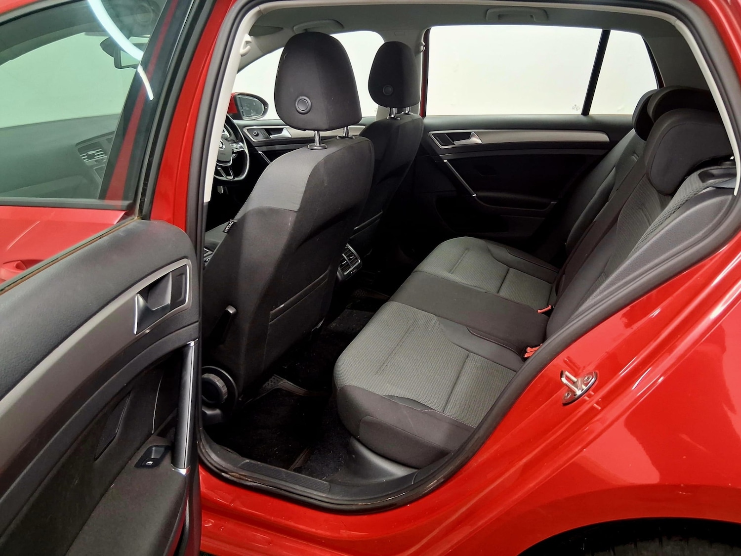 Used Volkswagen Golf 2014 for sale - 76264283: Photo 10