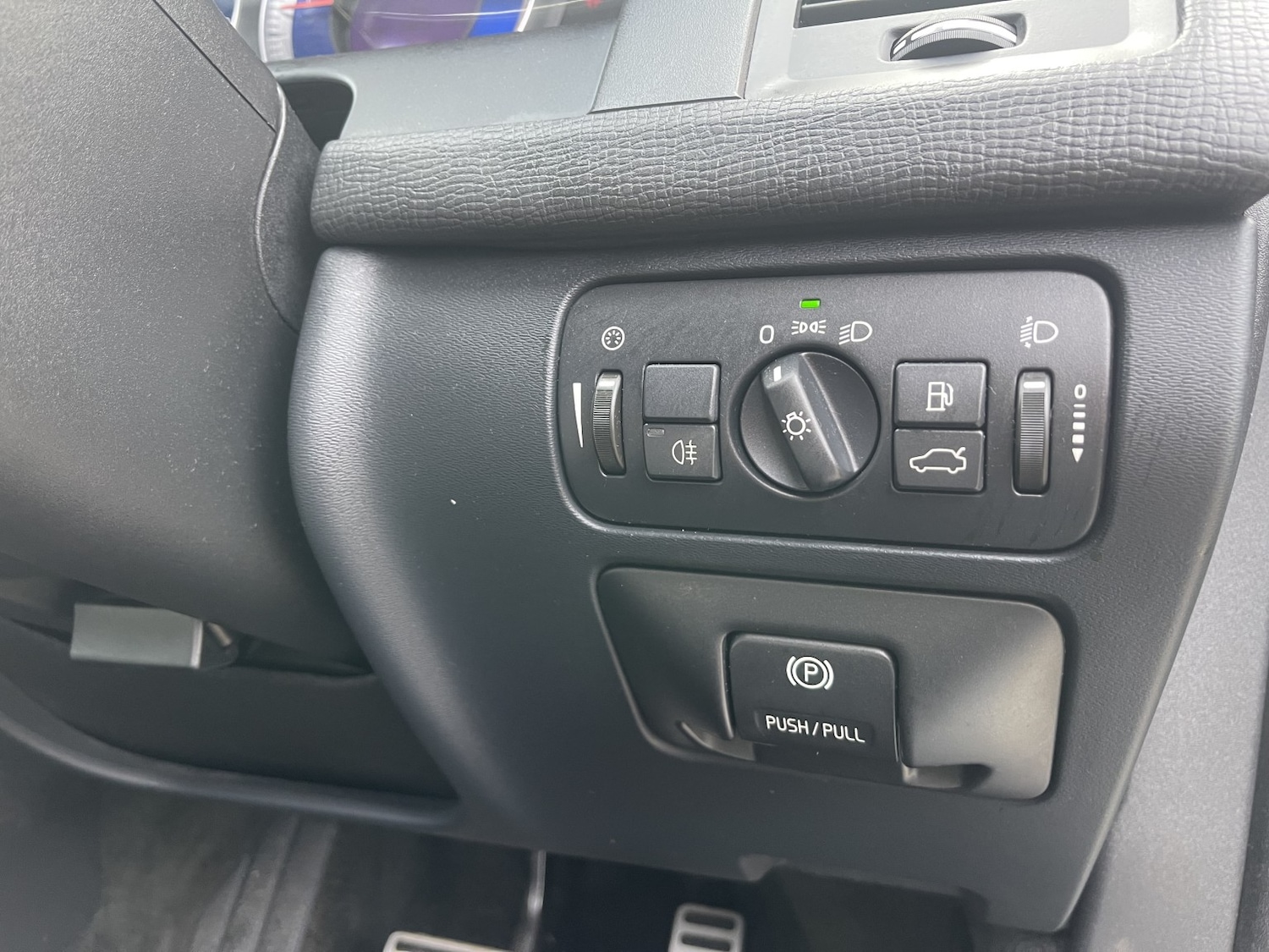 Used Volvo XC60 2010 for sale - 77508425: Photo 23