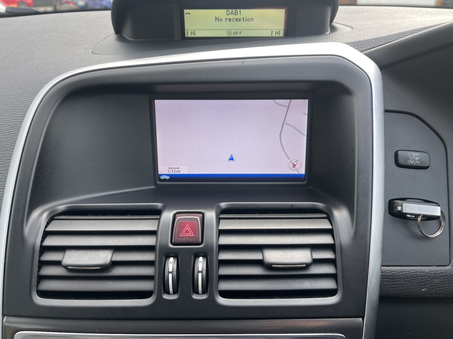 Used Volvo XC60 2010 for sale - 77508425: Photo 27